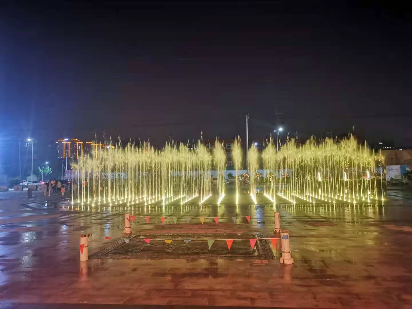 鄭州旱地音樂噴泉案例實(shí)景