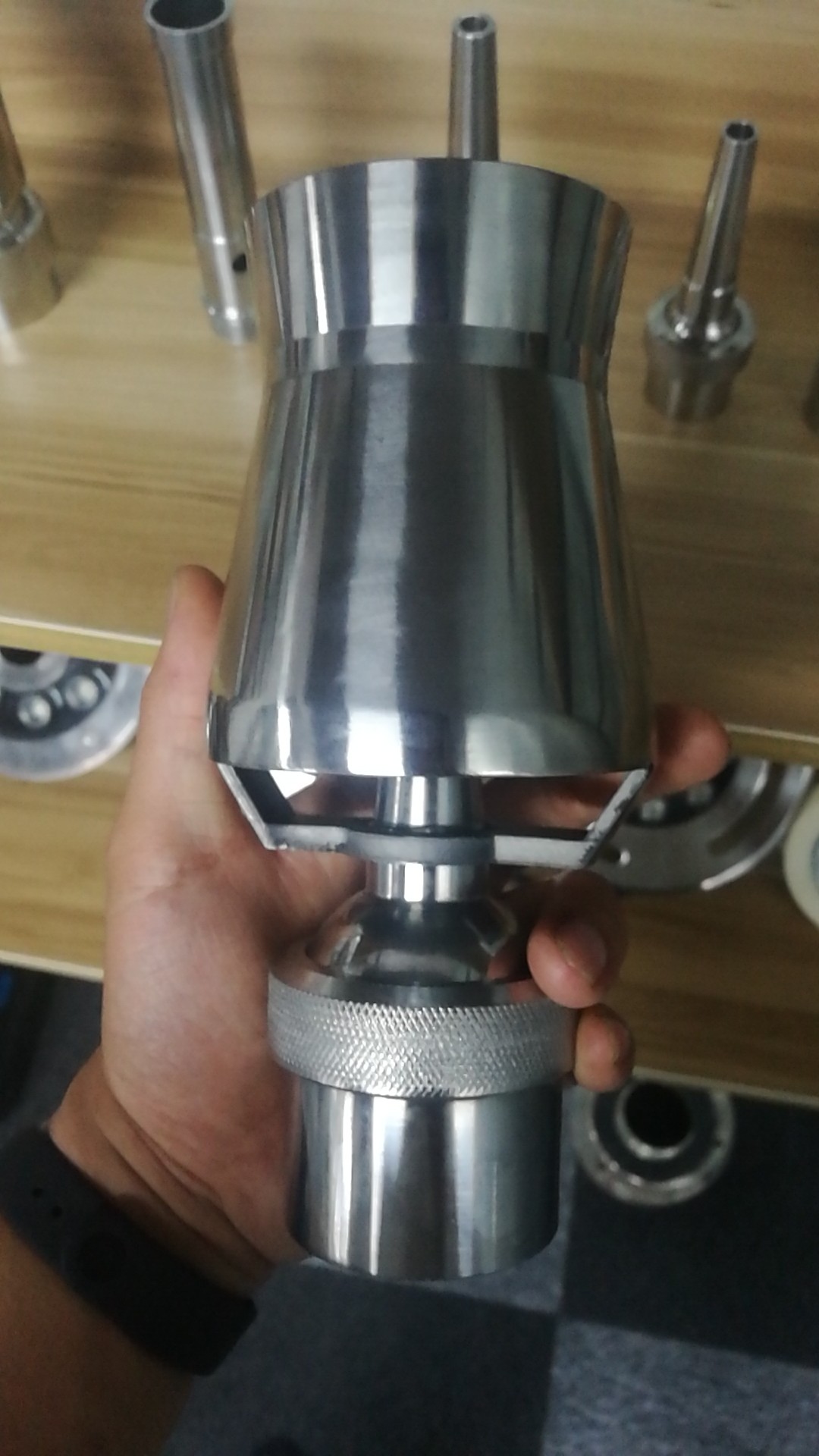 不銹鋼音樂(lè)噴泉設(shè)備